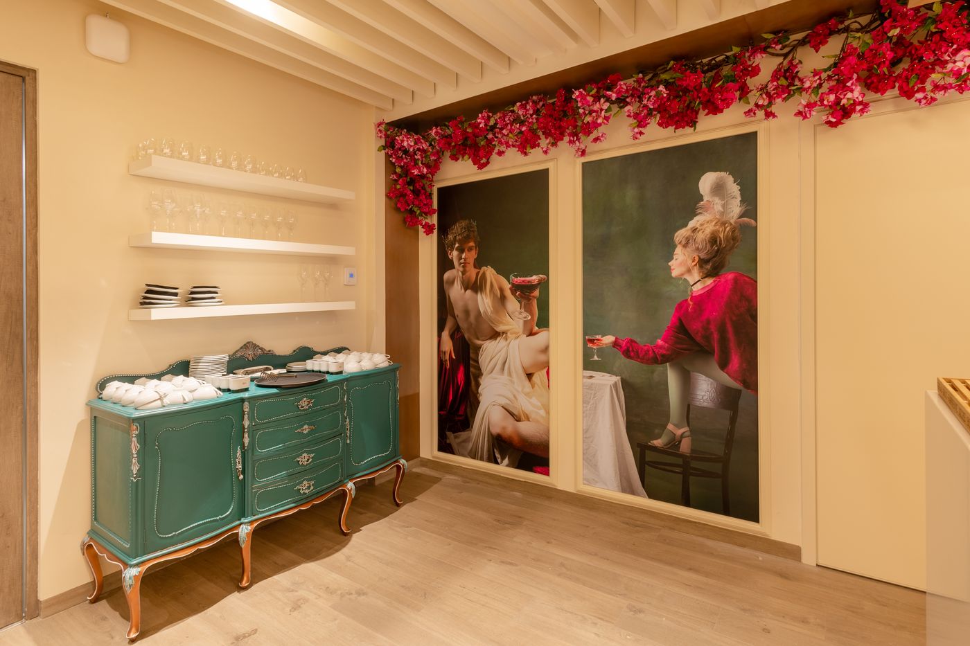 Luster-Hotel-General-view-12