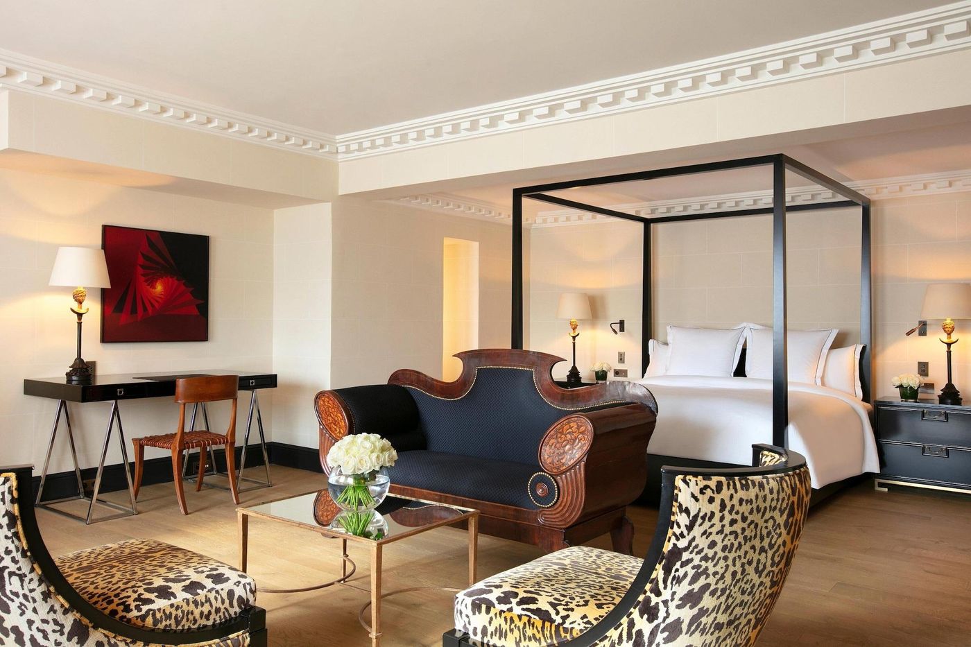 Hotel-de-Berri-Champs-Elysees--a-Luxury-Collection-Hotel--Paris-Room-37