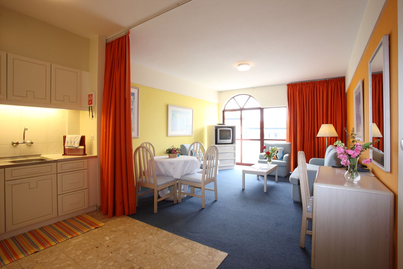 Canico-Bay-Club-Room-12