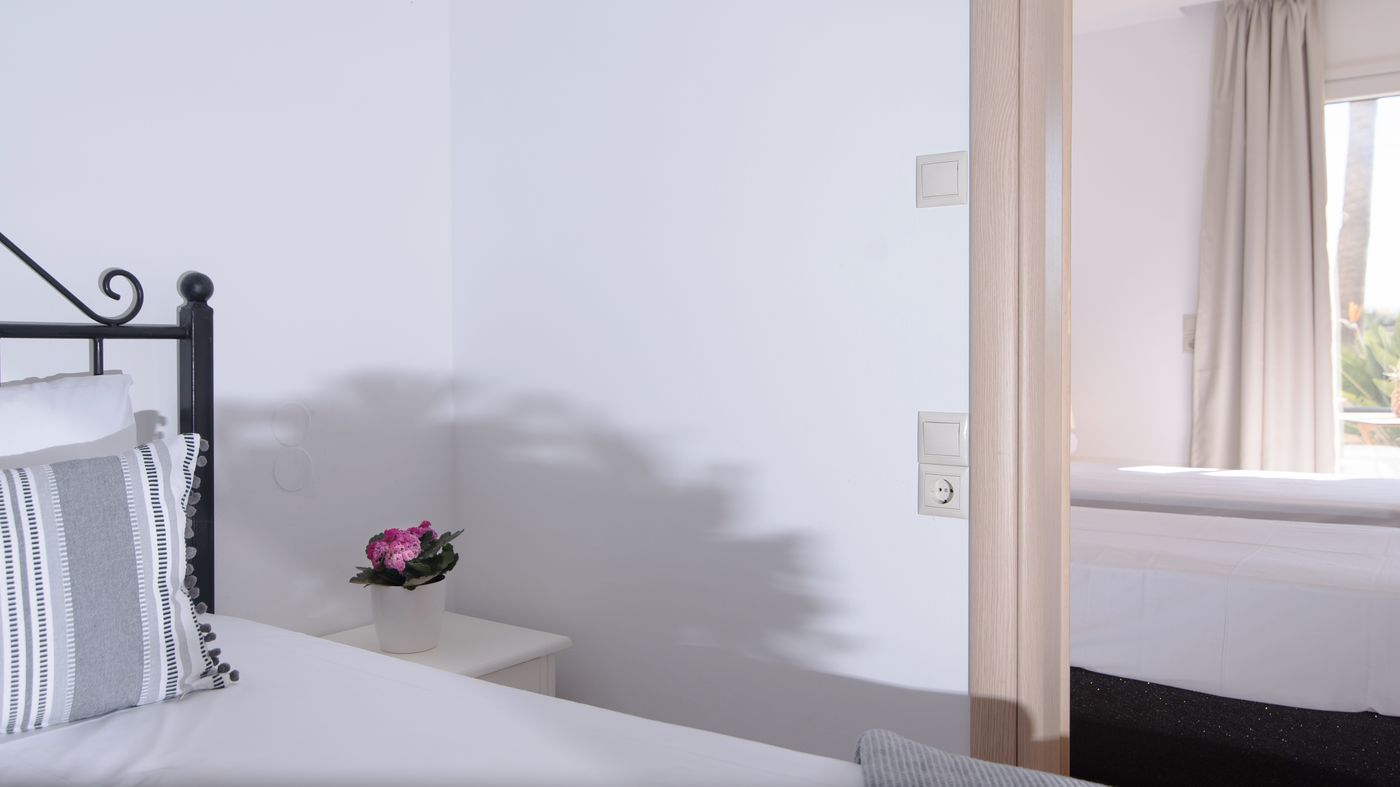 Real-Palace-Hotel---Studios-Room-44