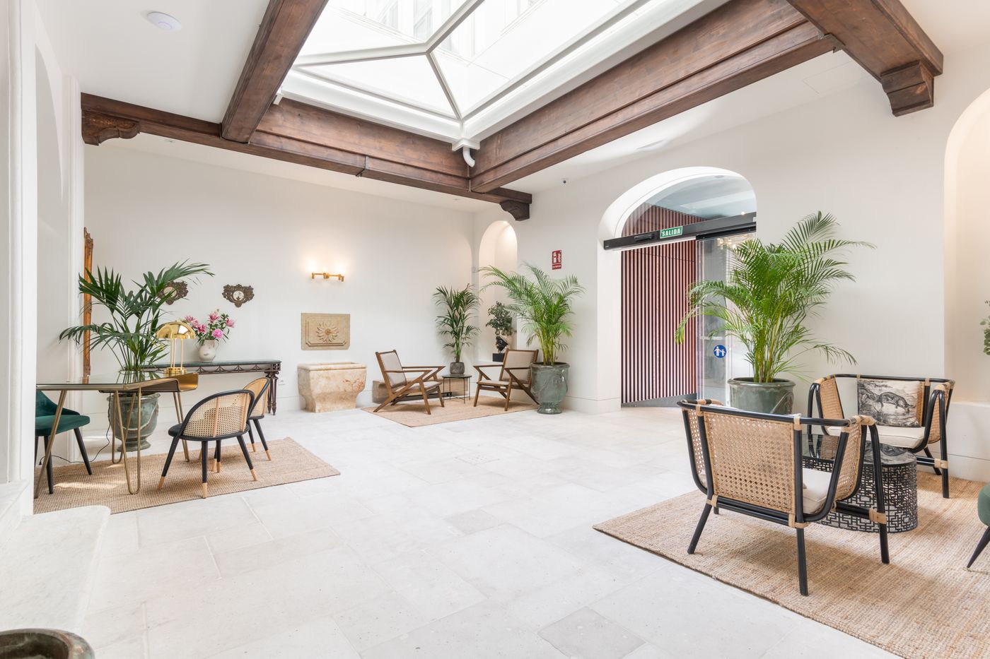 Be-Mate-Malaga-Centro-Lobby-23