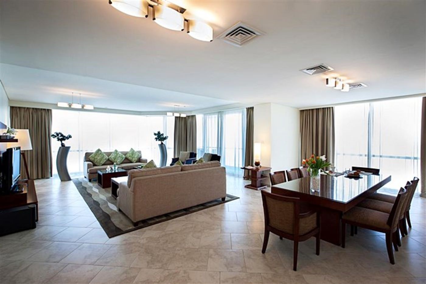 Oasis-Beach-Tower-Serviced-General-view-21