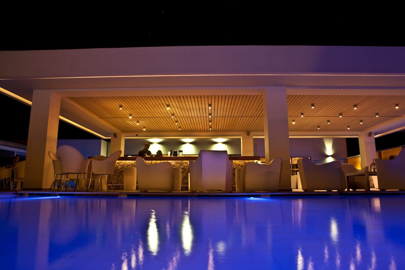 Diamond-Deluxe-Bar-78