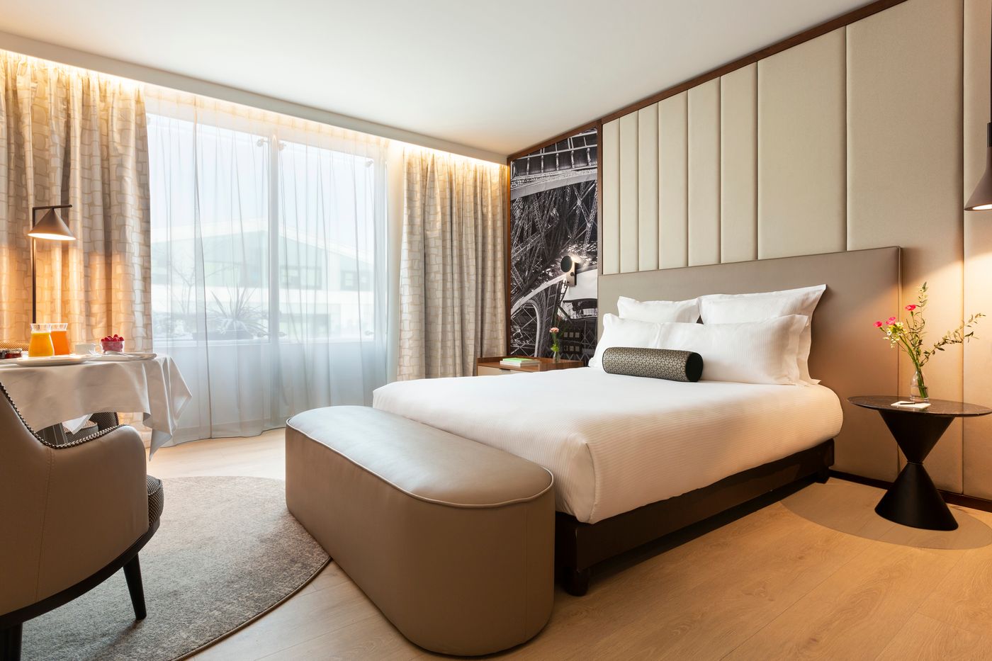 La-Clef-Tour-Eiffel-Paris-by-The-Crest-Collection-Room-17