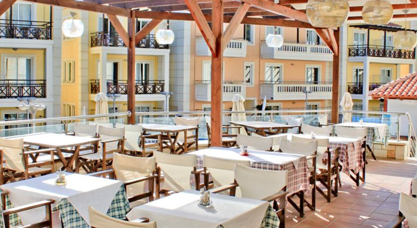 Porto Kalamaki Hotel Apartments