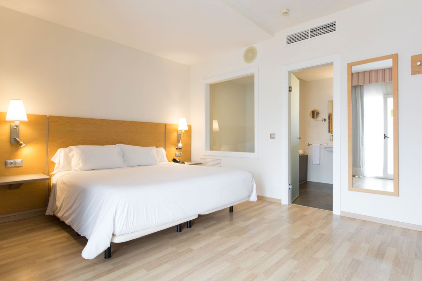 Artiem-Capri-Room-14