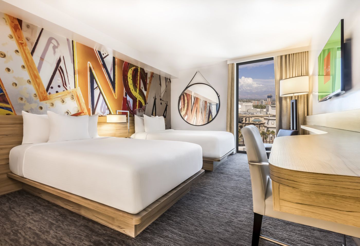 The-LINQ-Hotel-and-Casino---A-Caesars-Rewards-Destination-Room-8