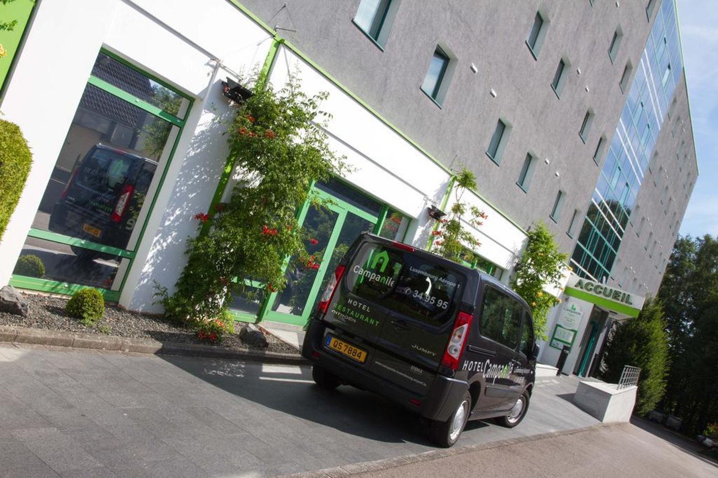 Mandarina-Hotel-Luxembourg-Airport-General-view-2