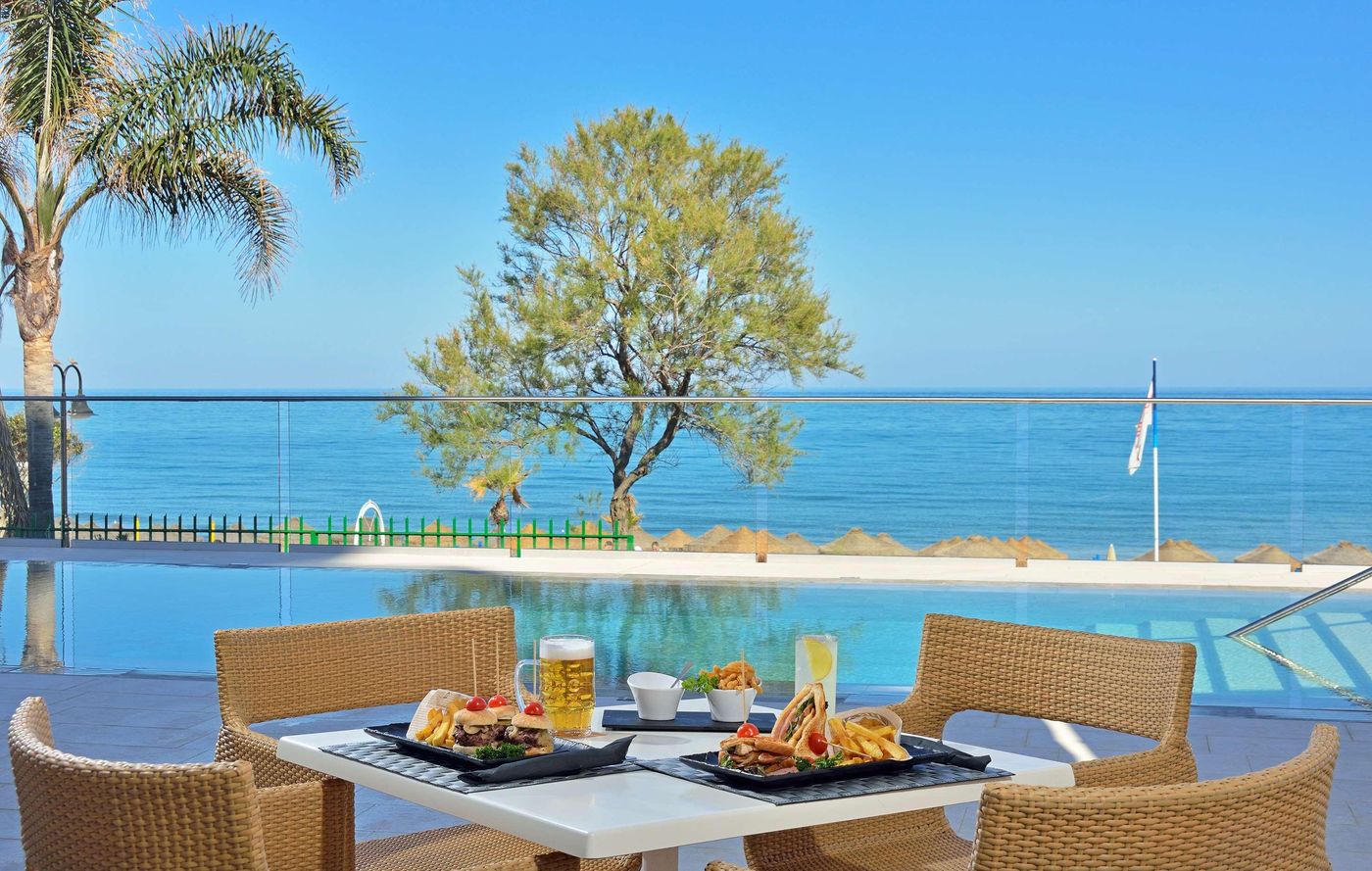 Hotel-Ocean-House-Costa-del-Sol-Affiliated-by-Melia-Restaurant-22