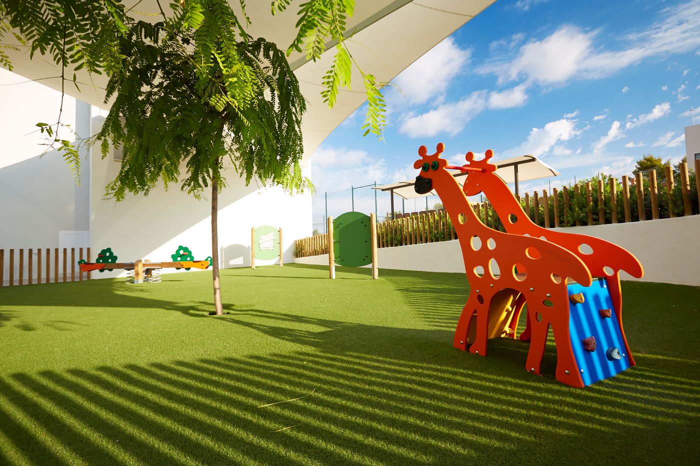 Insotel-Club-Tarida-Playa-Sports-and-Entertainment-52