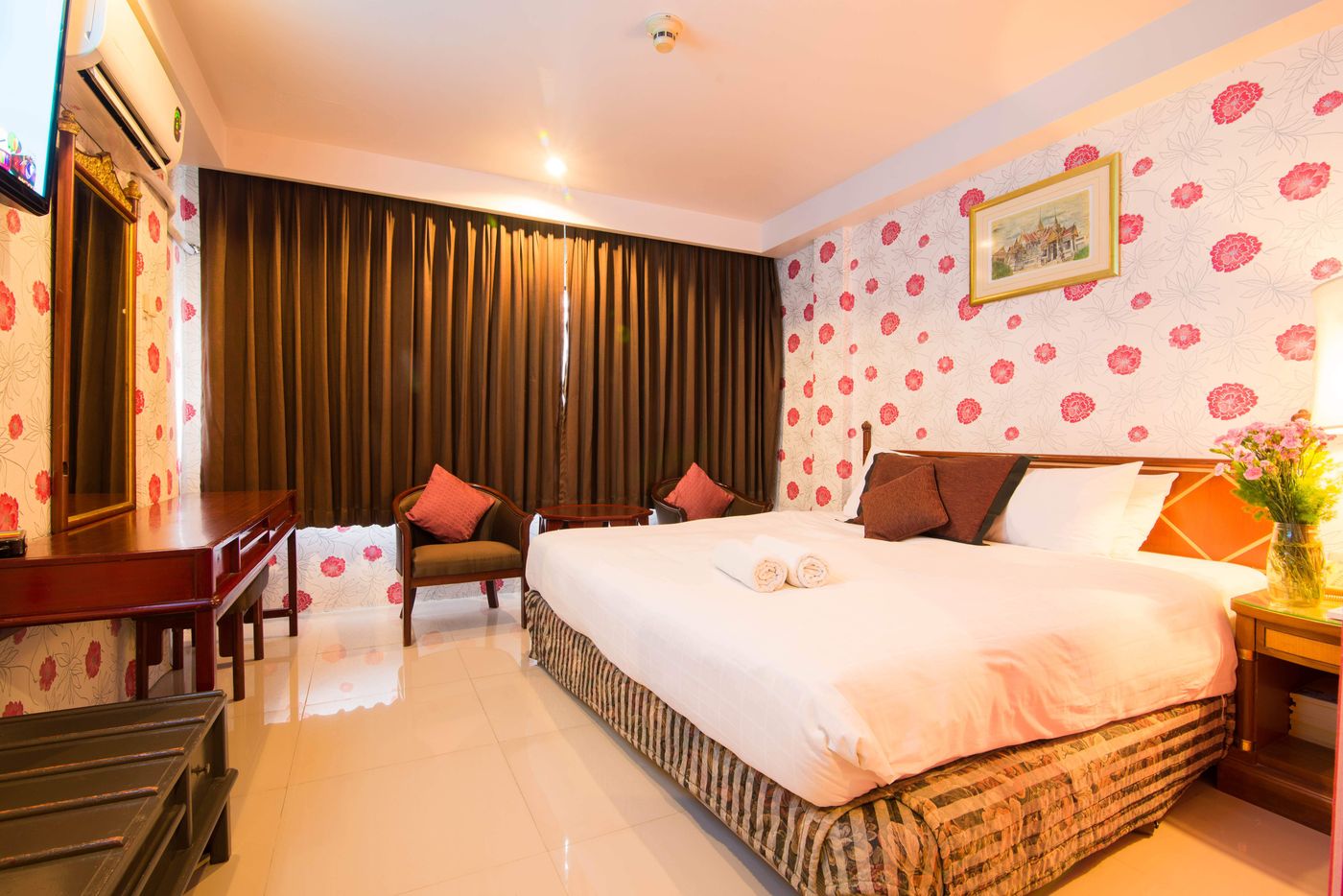 Diamond-City-Hotel-Room-12