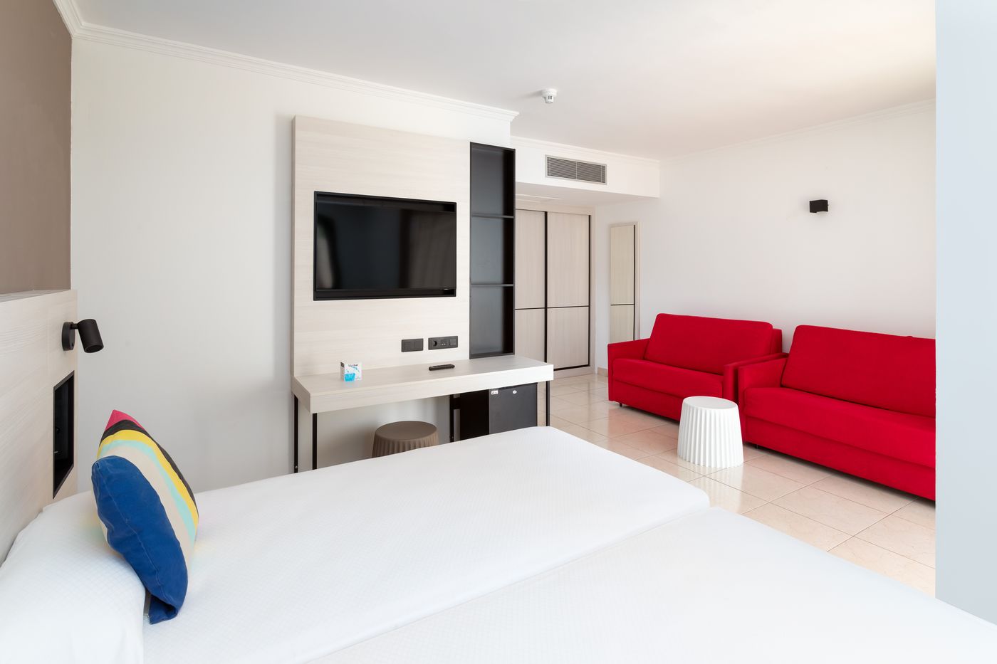 Alexandre-Hotel-La-Siesta-Room-28