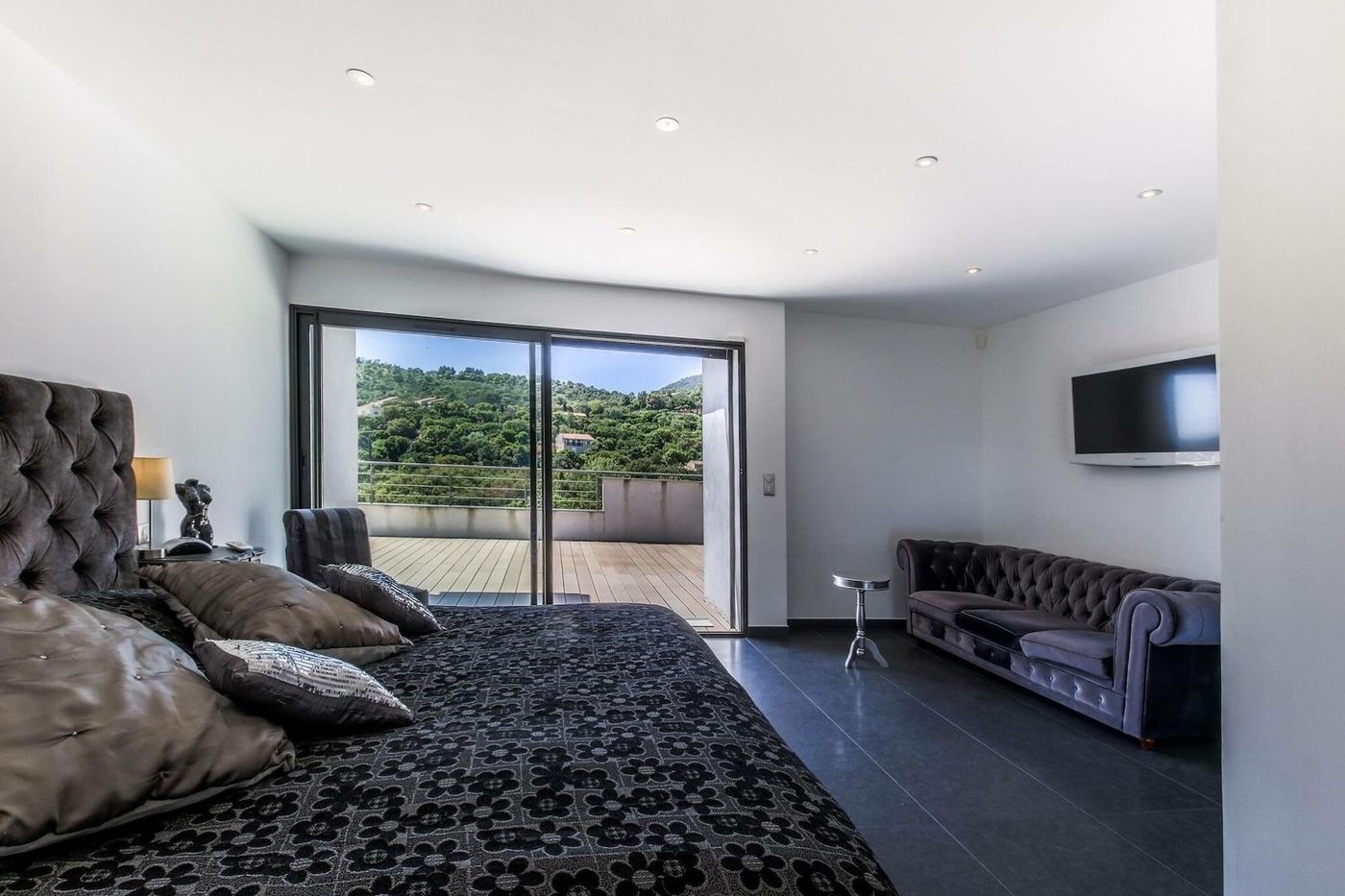 La-Villa-Louancelie-Room-22