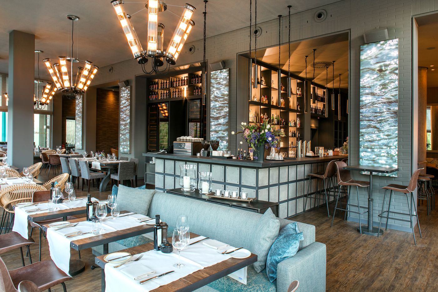 Ameron-Abion-Spreebogen-Waterside-Bar-36