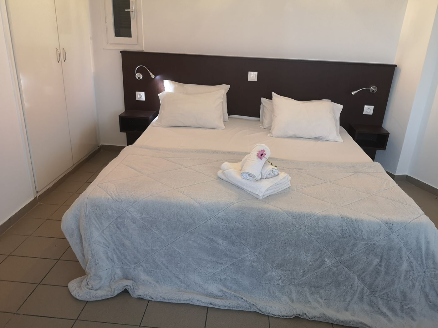 Mediterranean-Blue-Room-42