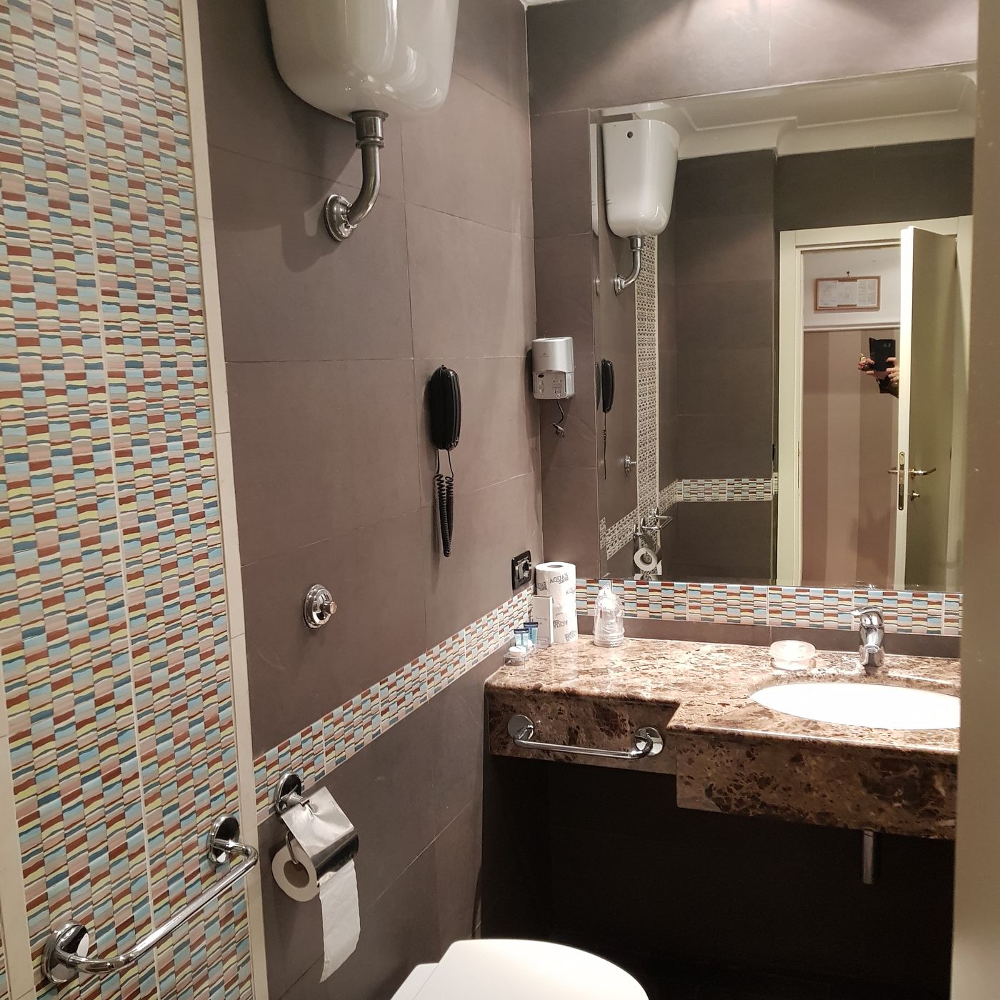 Hotel-Kennedy-Room-59