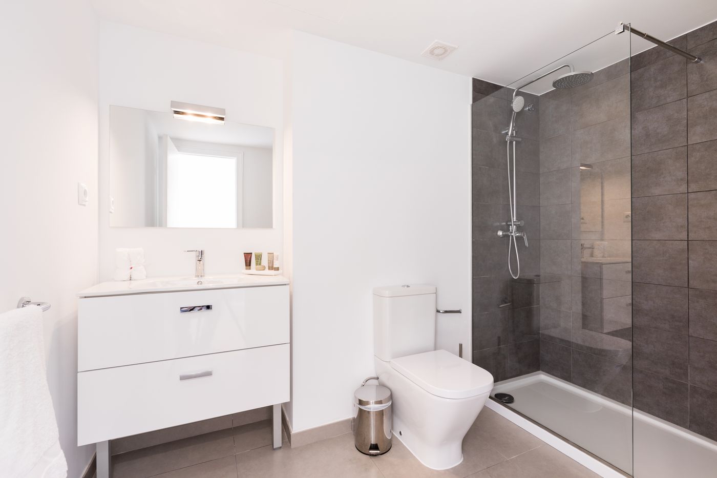 Marina-Palace-Prestige-by-Intercorp-Hotel-Group-Room-48