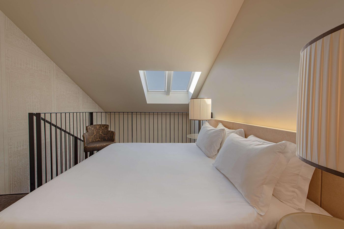 Hyatt-Centric-Murano-Venice-Room-48