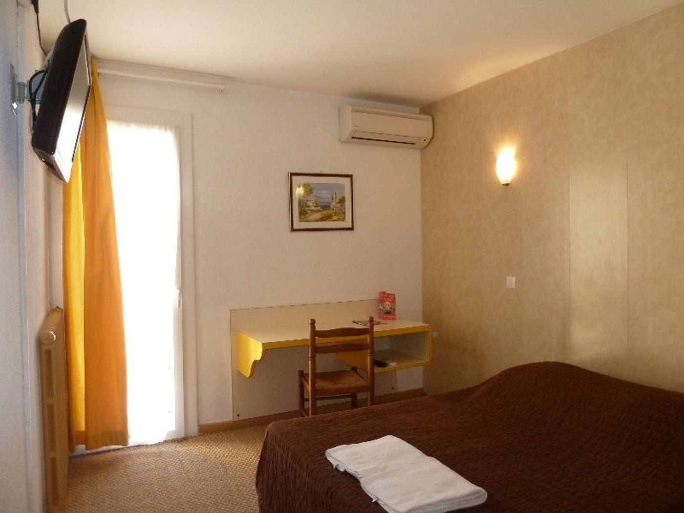 Vila Hotel - France - FRONTIGNAN - Room - 10