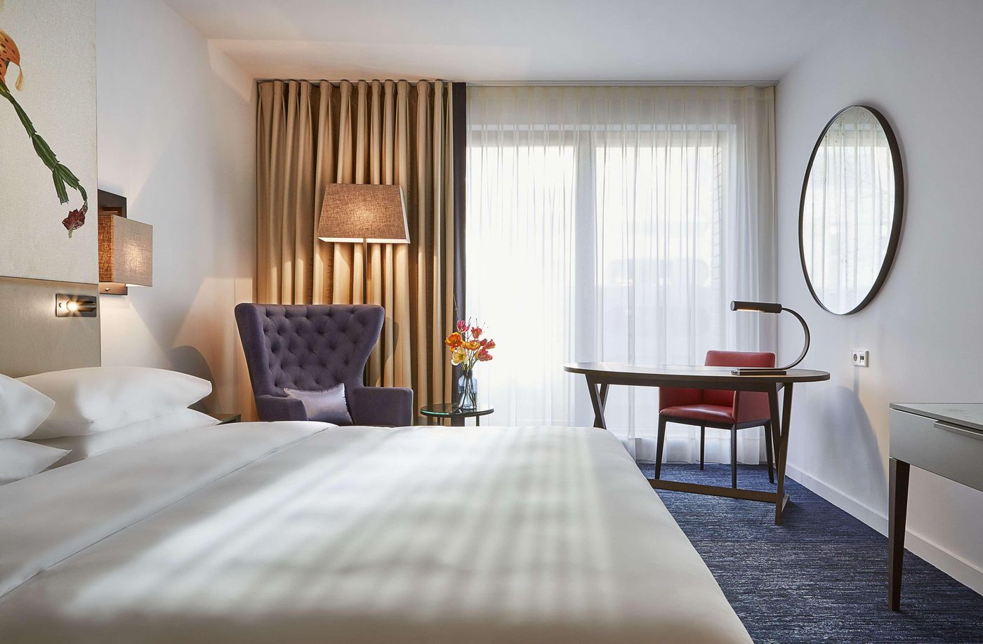 Hyatt-Regency-Amsterdam-Room-44