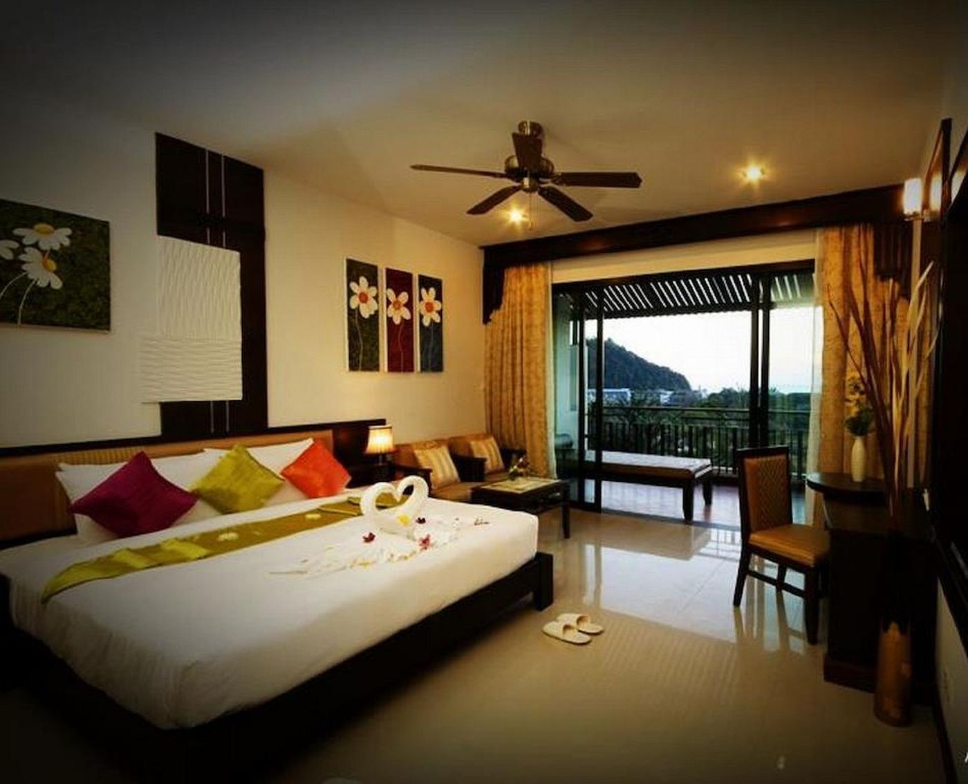 Palm-Paradise-Resort-Room-6