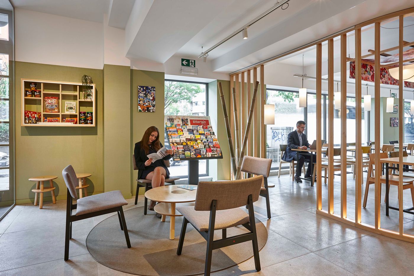 Yadoya-Hotel-Lobby-4