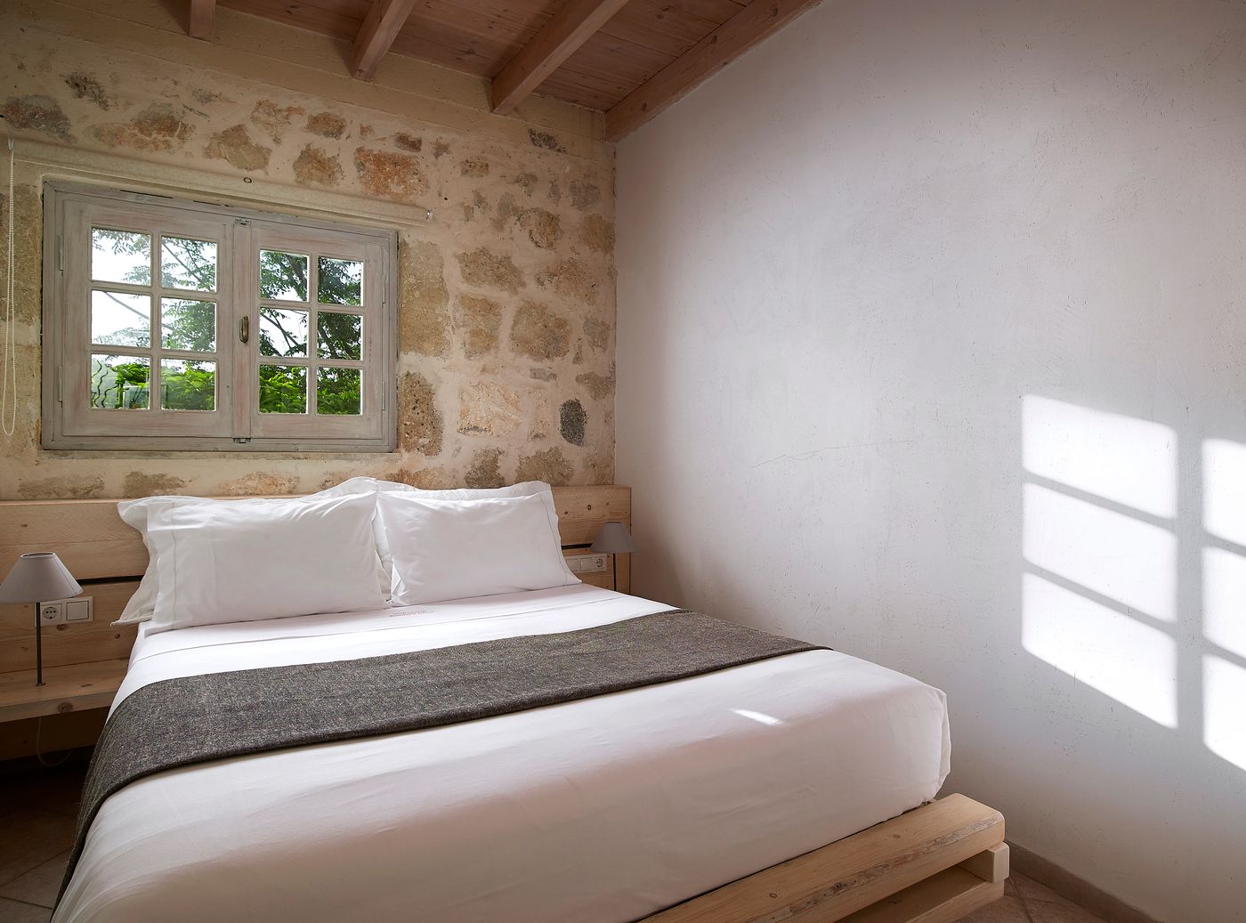 IridaChic-Boutique-Hotel---Spa-Room-20