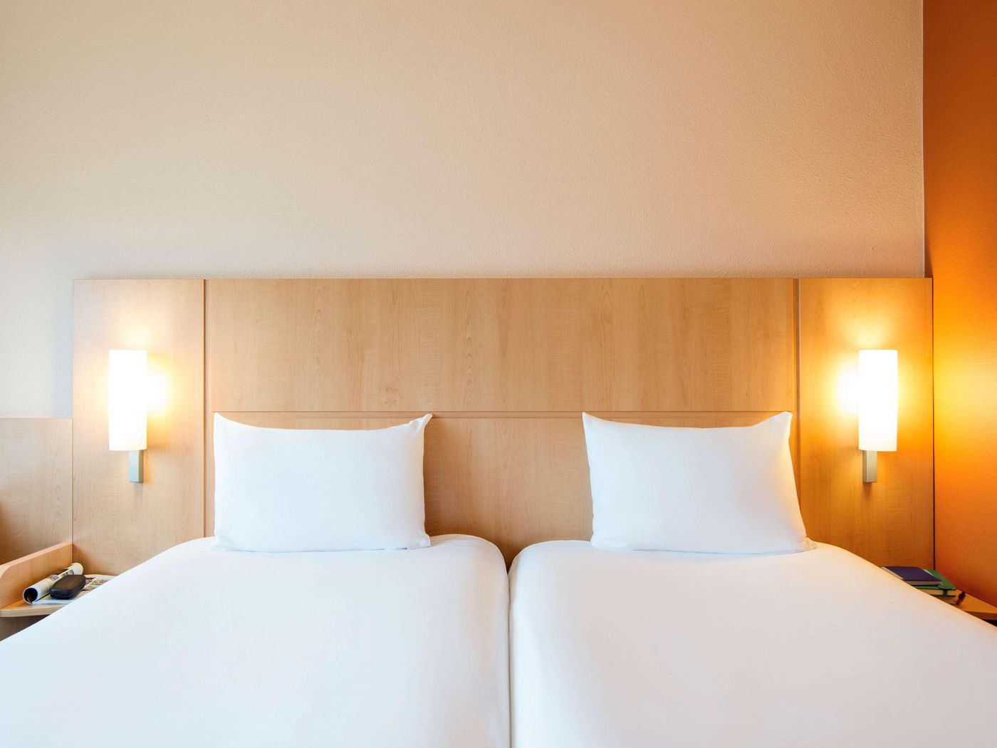 ibis-Schiphol-Amsterdam-Airport-Room-39