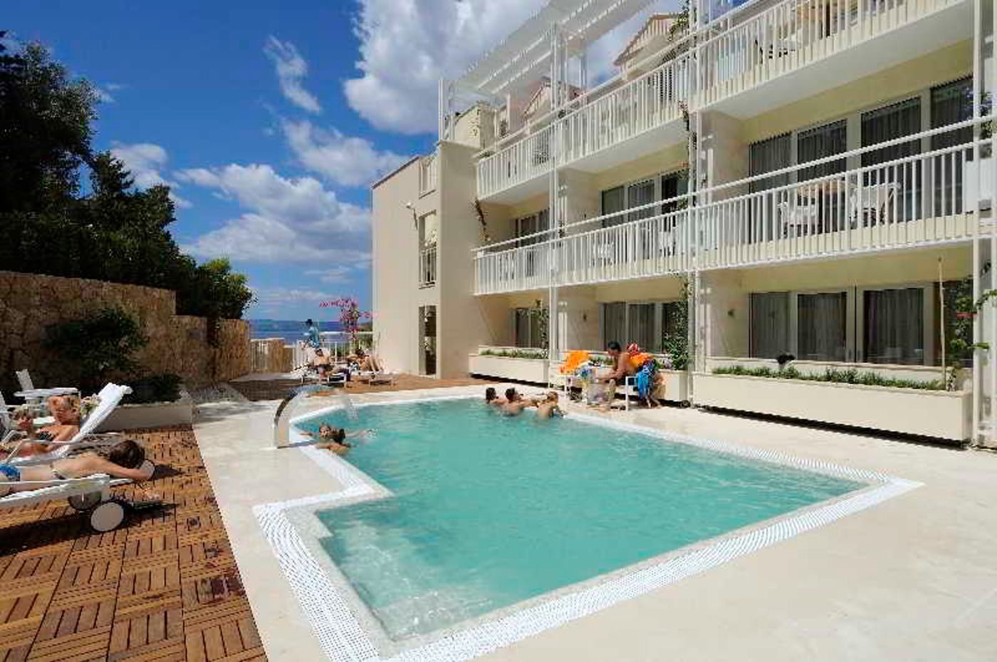 Hotel-Osejava-Pool-2