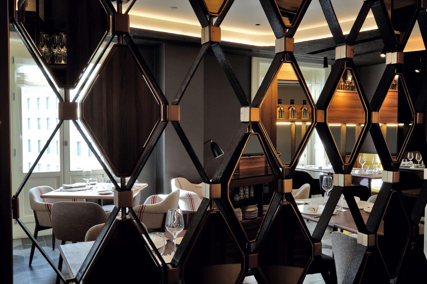 NH-Collection-Madrid-Gran-Via-Restaurant-17