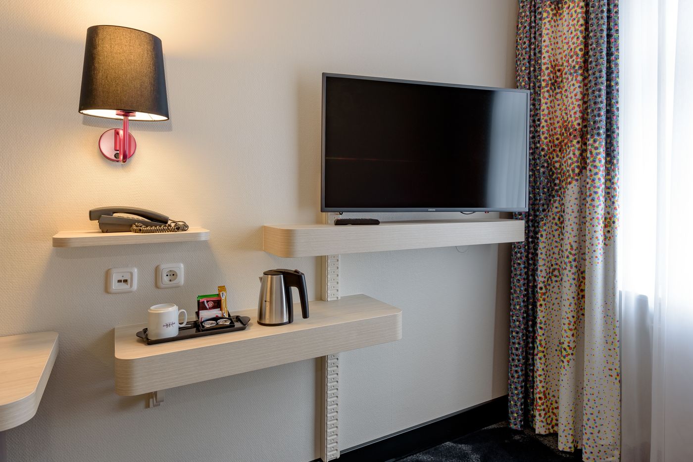 Mercure-Hotel-Muenchen-am-Olympiapark-Room-9