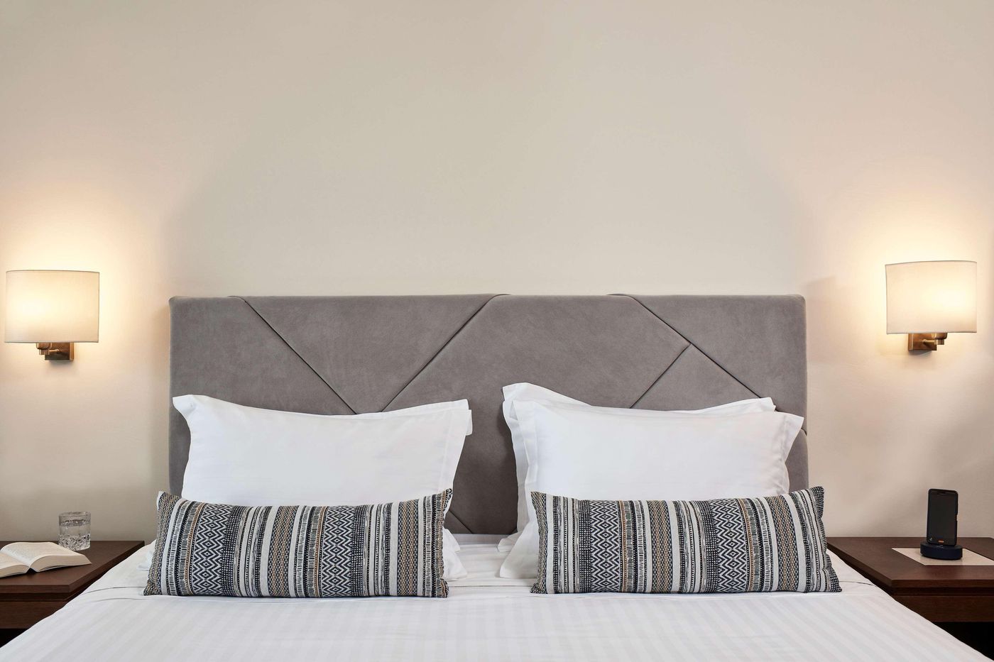 Kontokali-Bay-Room-48