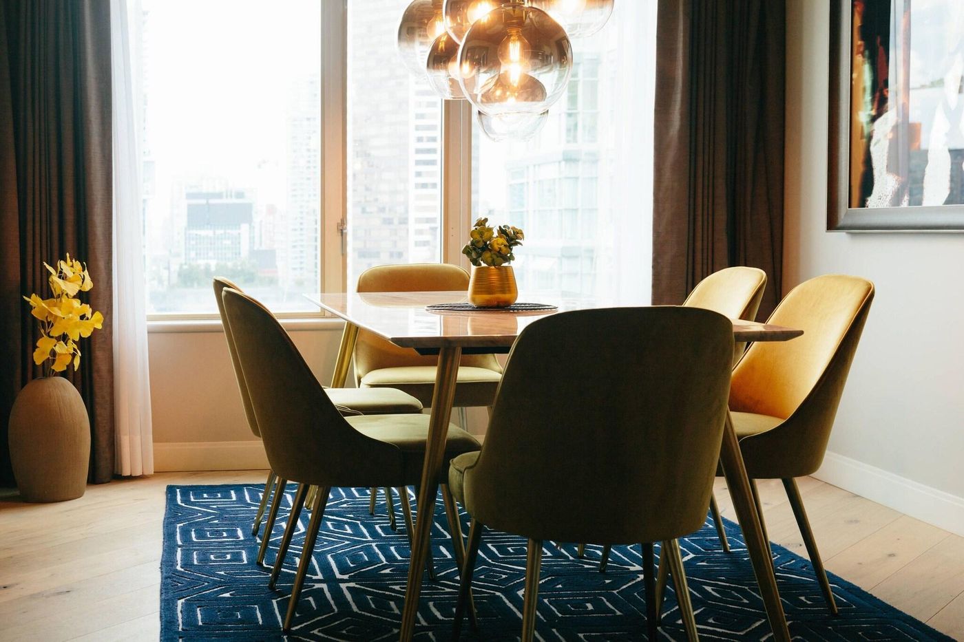 Delta-Hotels-By-Marriott-Vancouver-Downtown-Suites-Room-17