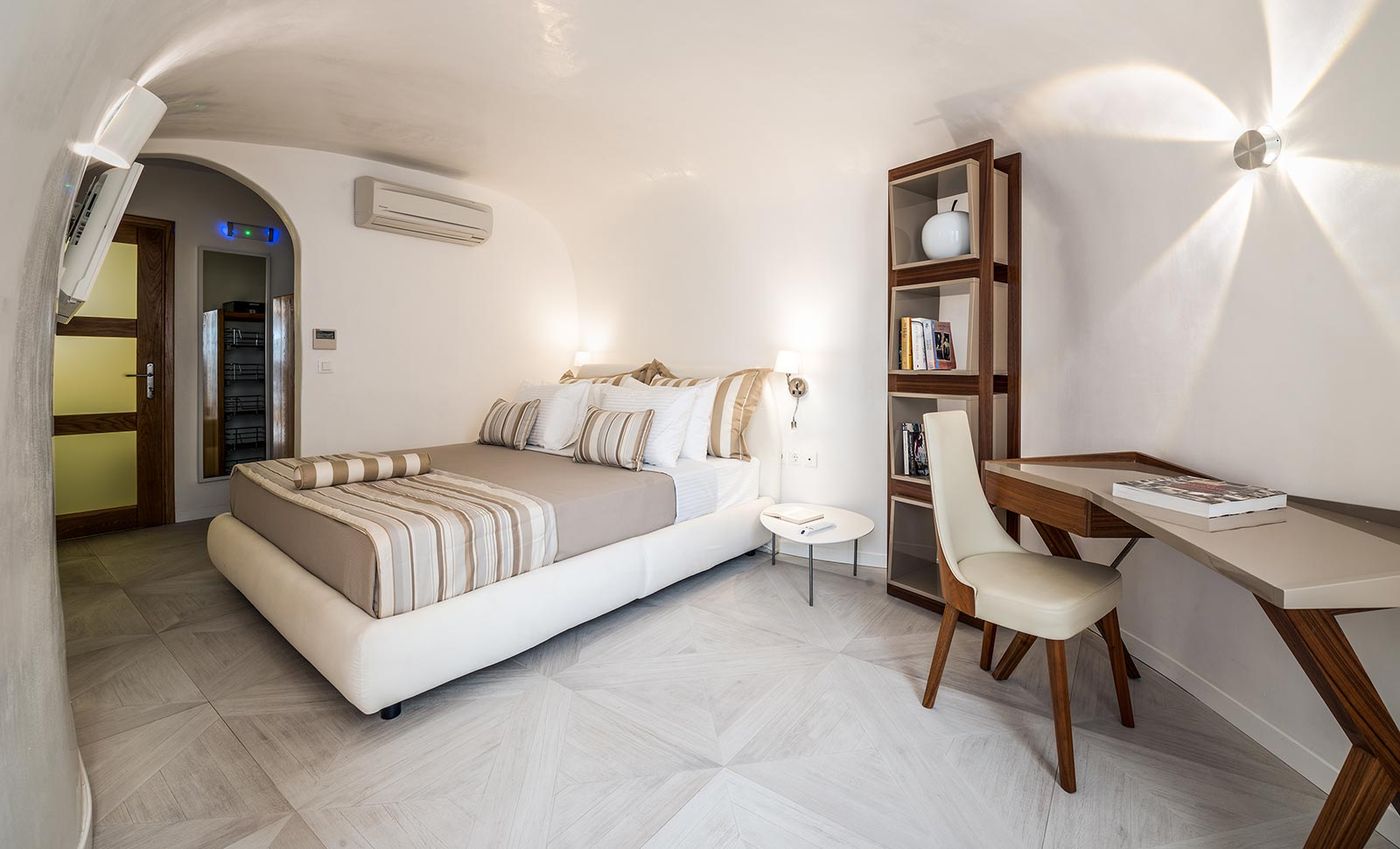 Elite-Luxury-Suites-Room-12