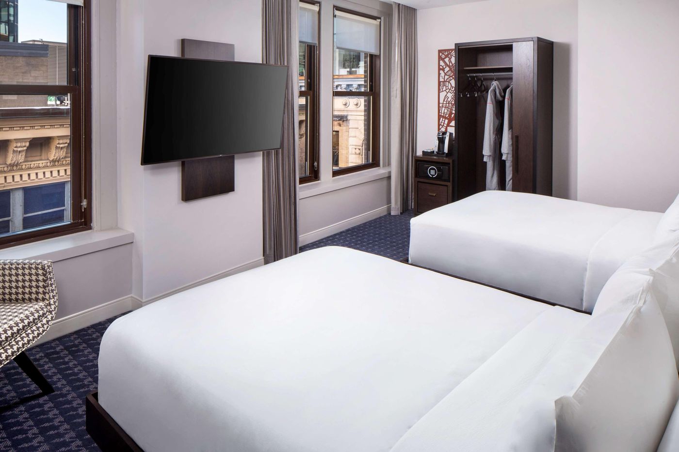 Hyatt-Centric-Faneuil-Hall-Boston-Room-4