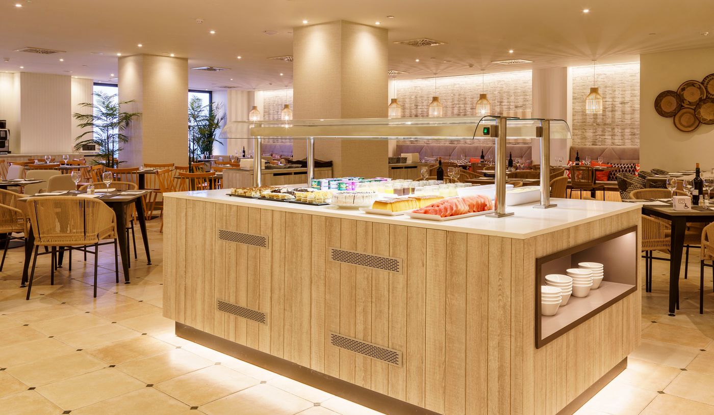 Ilunion-Fuengirola-Restaurant-33