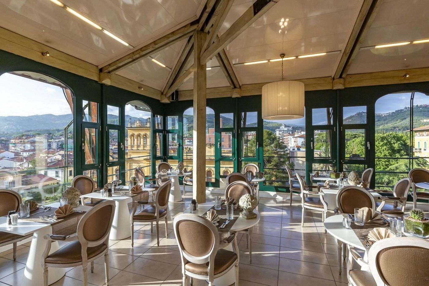 Columbia-Charming-Spa-Restaurant-13