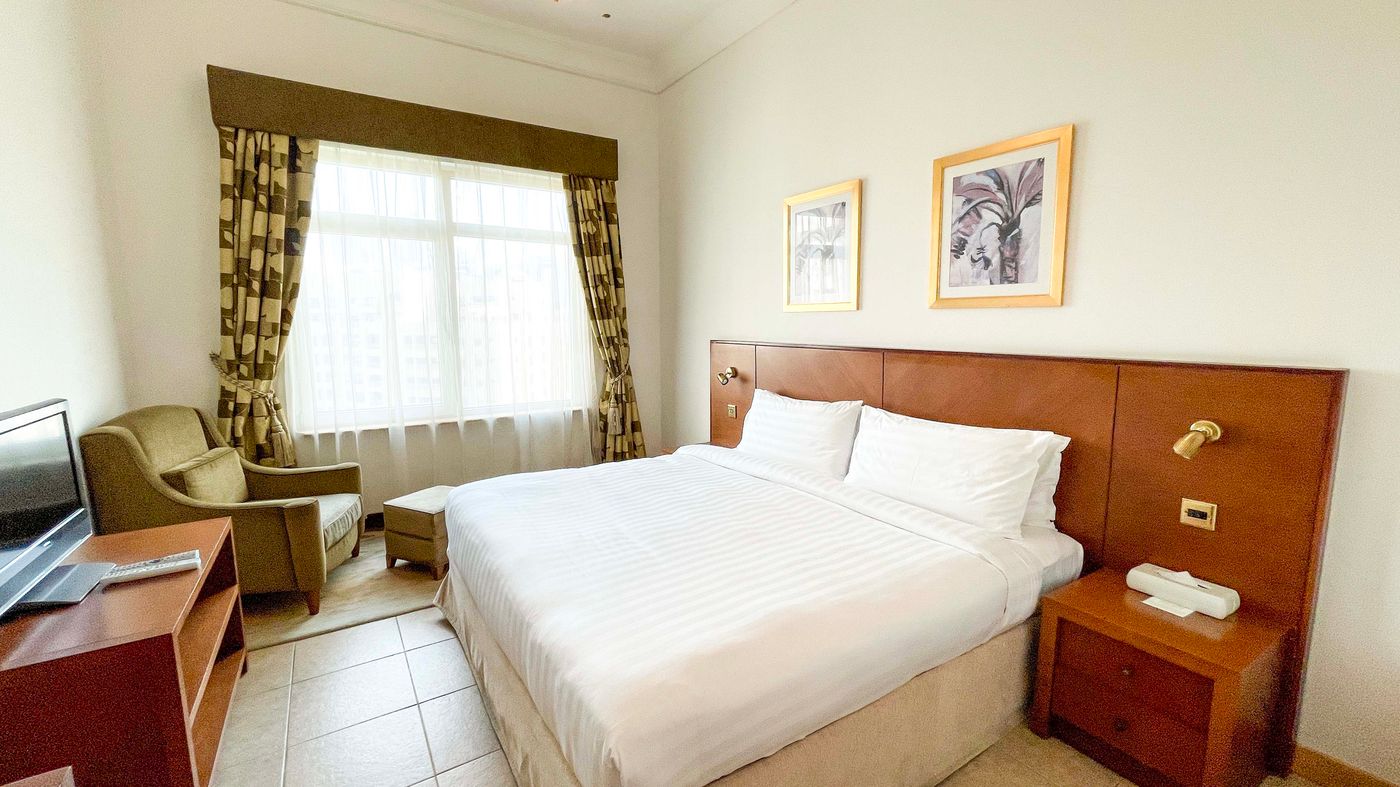 Royal-Club-Palm-Jumeirah-Dubai-Room-14