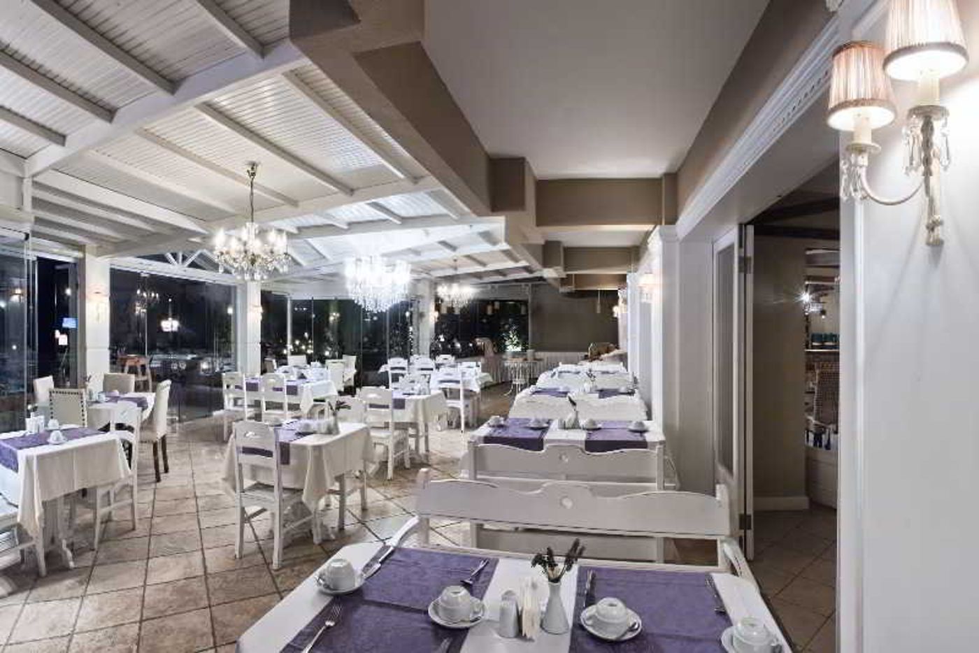 Carina-Hotel-Restaurant-31