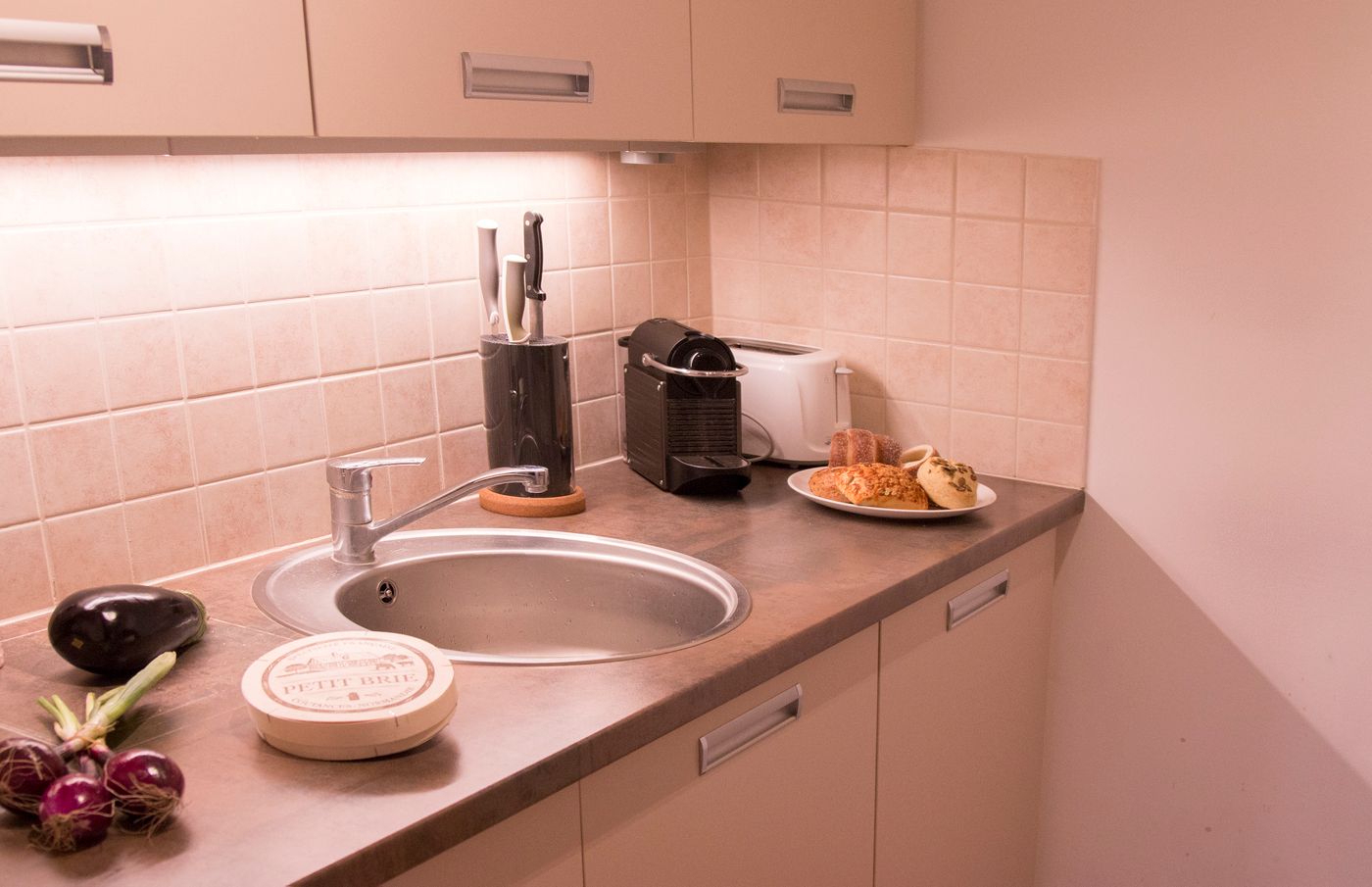 Keleti Aparthotel-Hungary-Budapest-Room-9