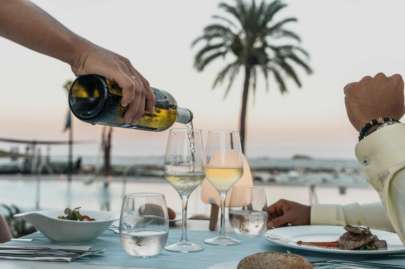 The-Ibiza-Twiins-Restaurant-68