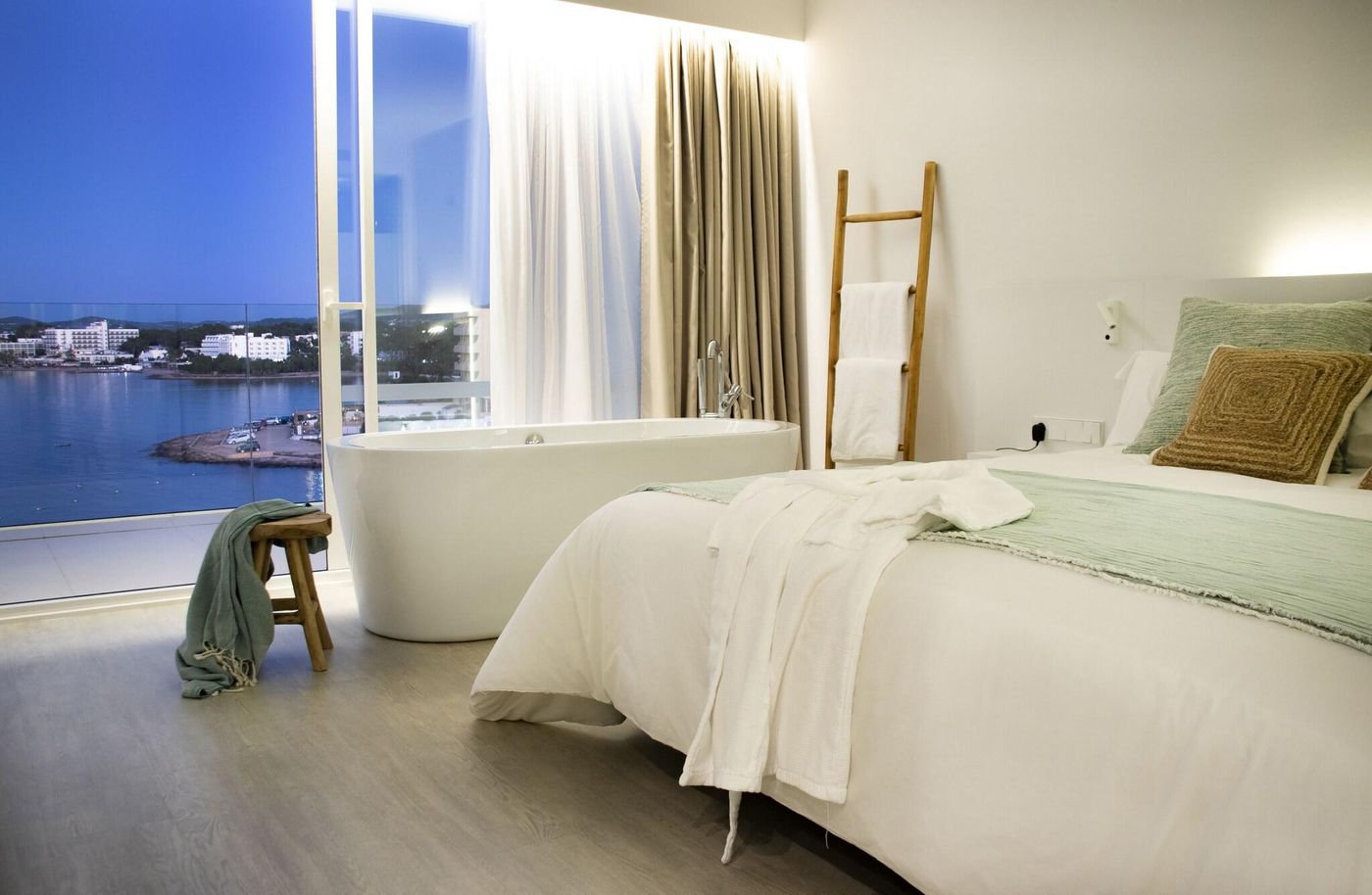 Els-Pins-Resort---Spa-Room-18