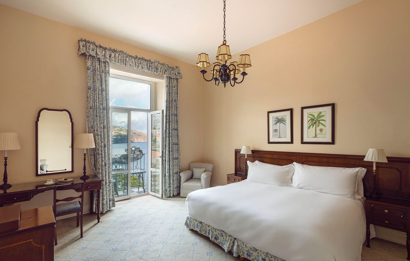 Reid-s-Palace-Room-26