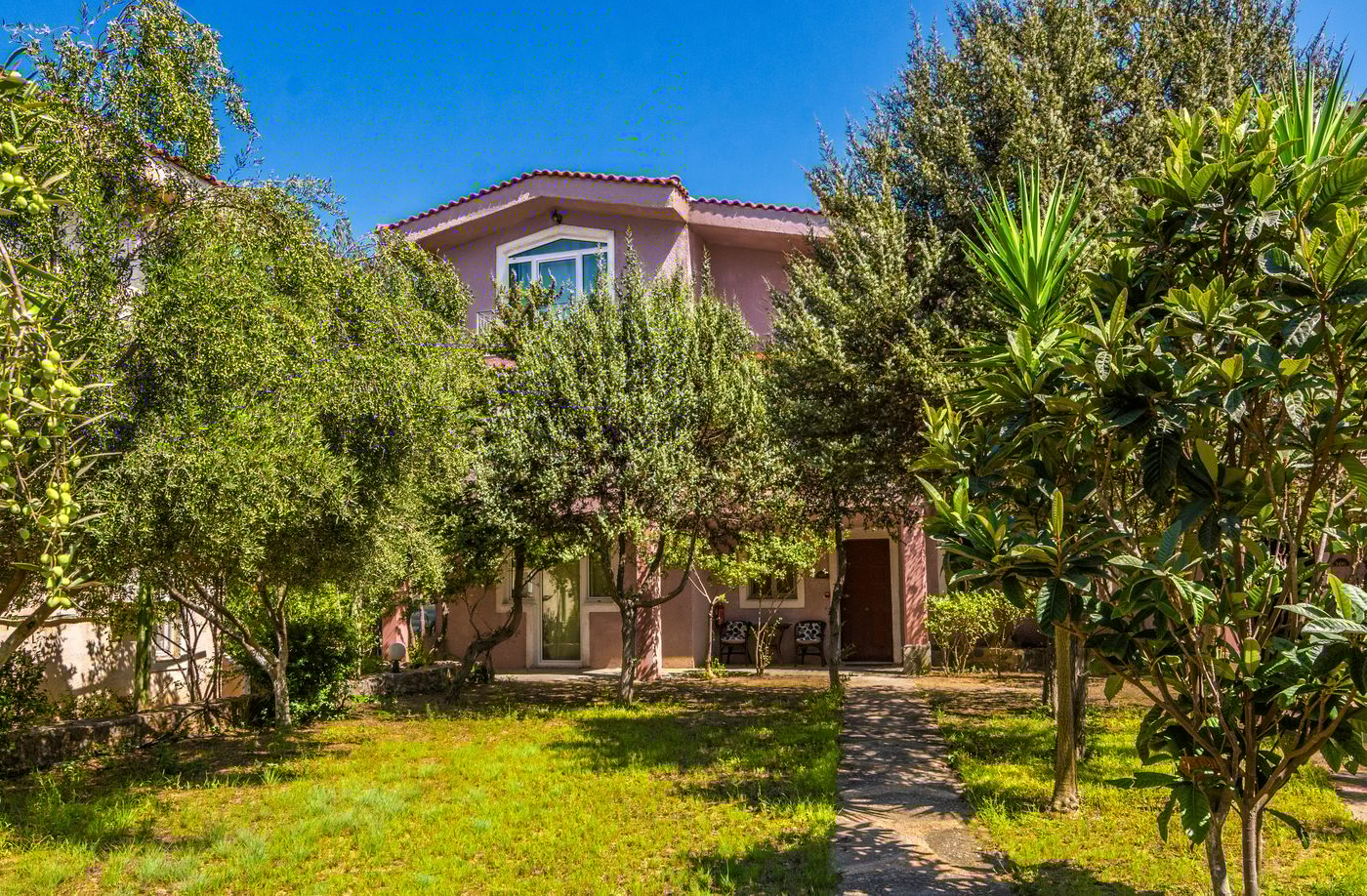 The-Small-Village-Room-10