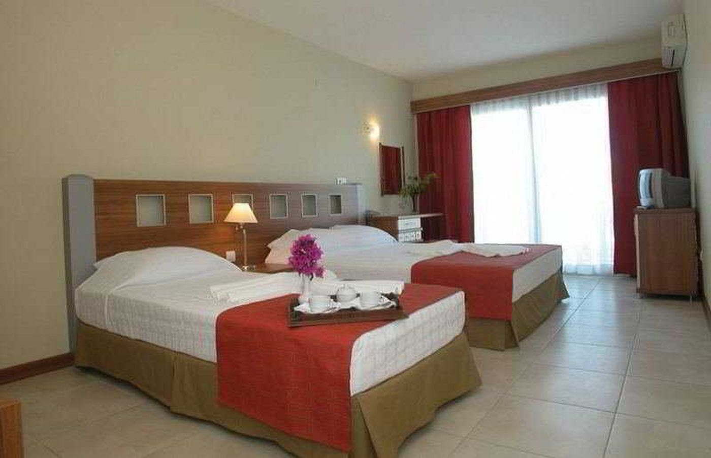 Royal-Garden-Park-Hotel--Room-6