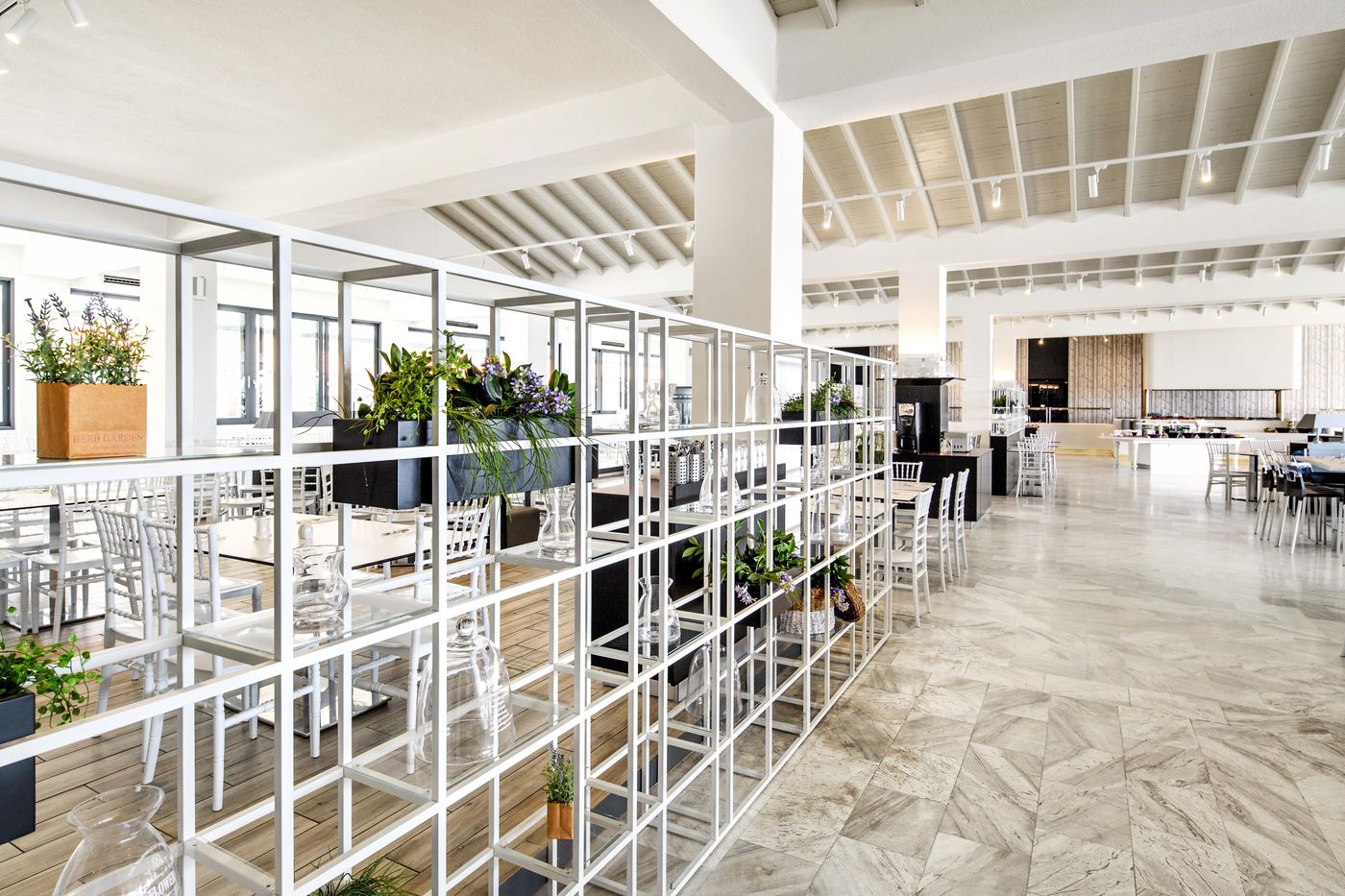 Akrathos-Beach-Restaurant-43