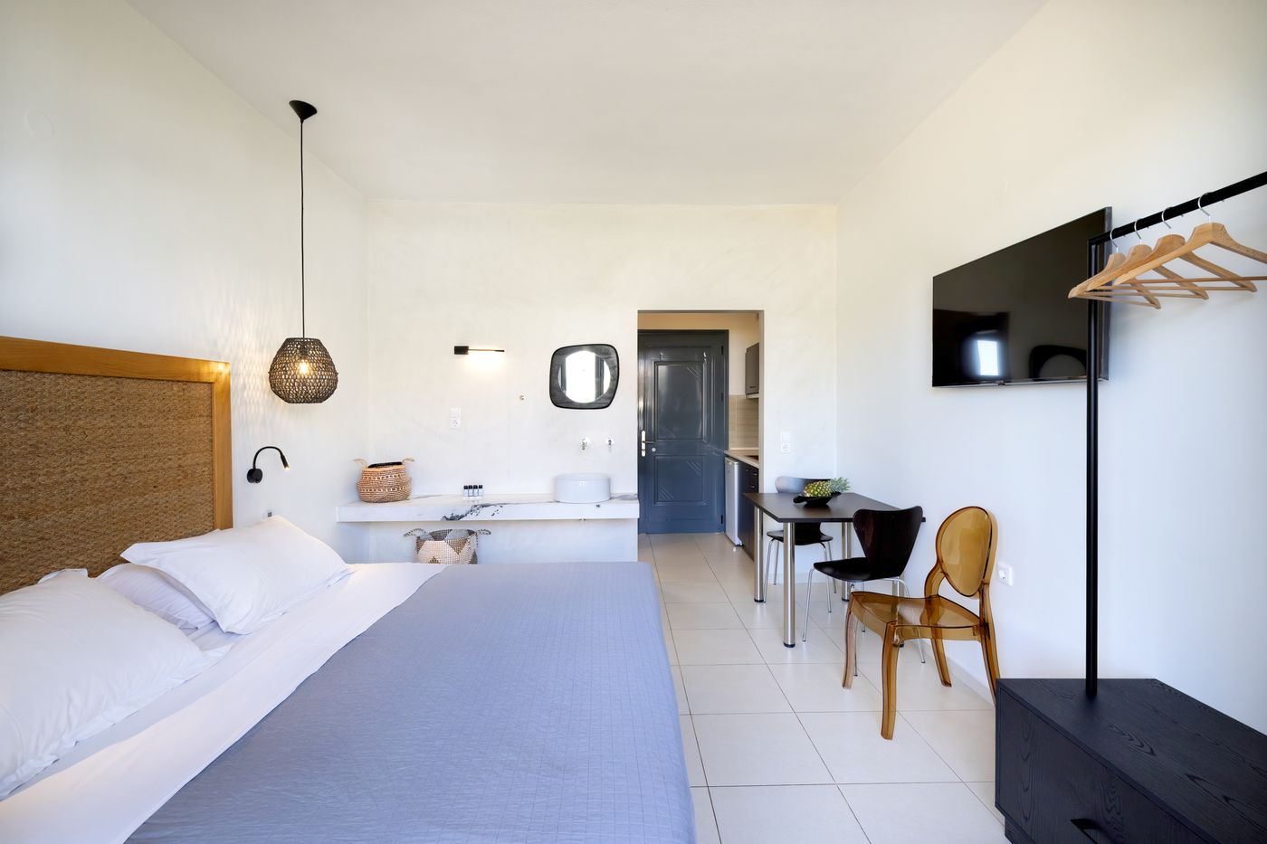 La-Stella-Apartments-and-Suites-Room-15