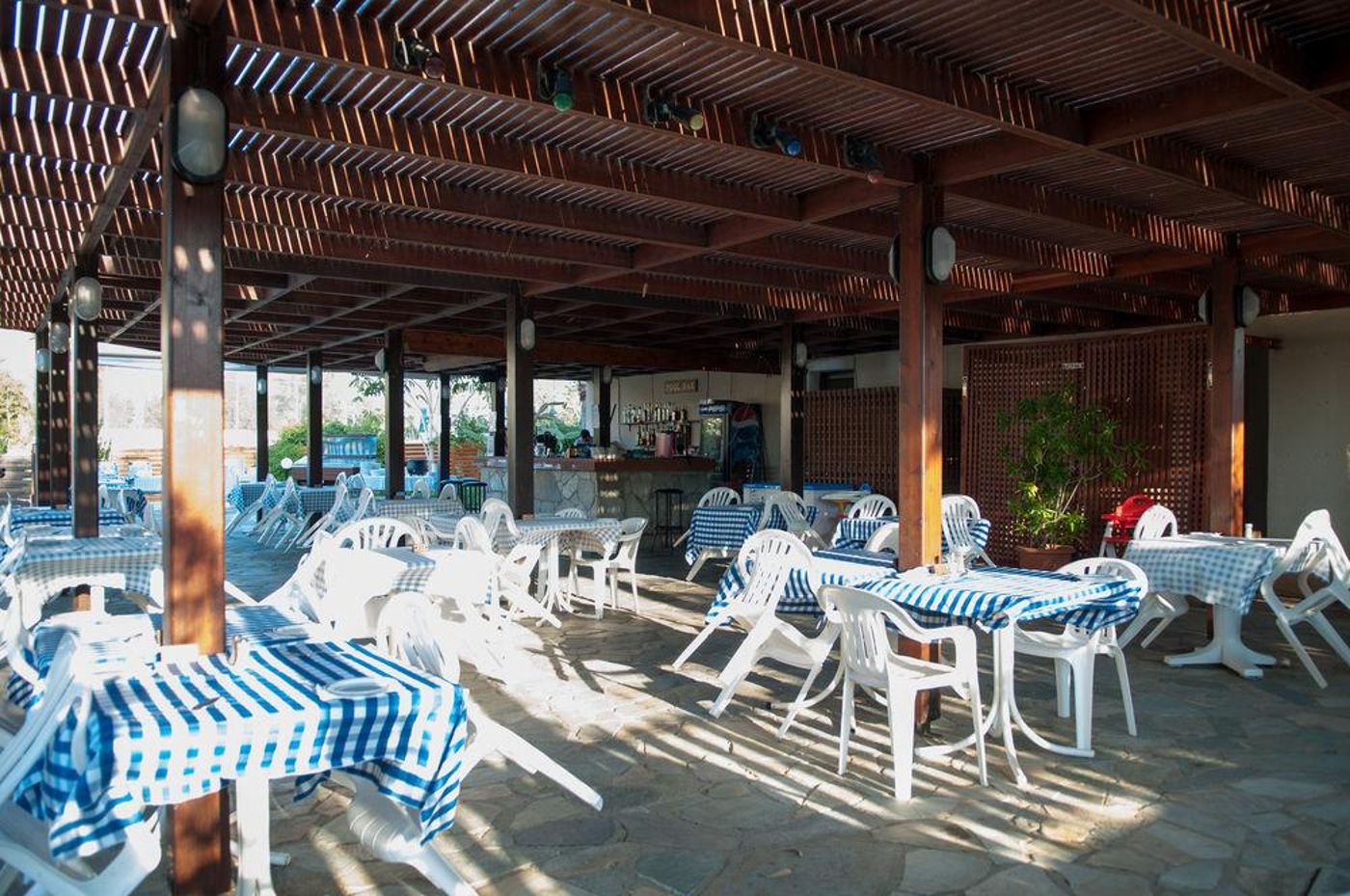 Harry----s-General-view-8