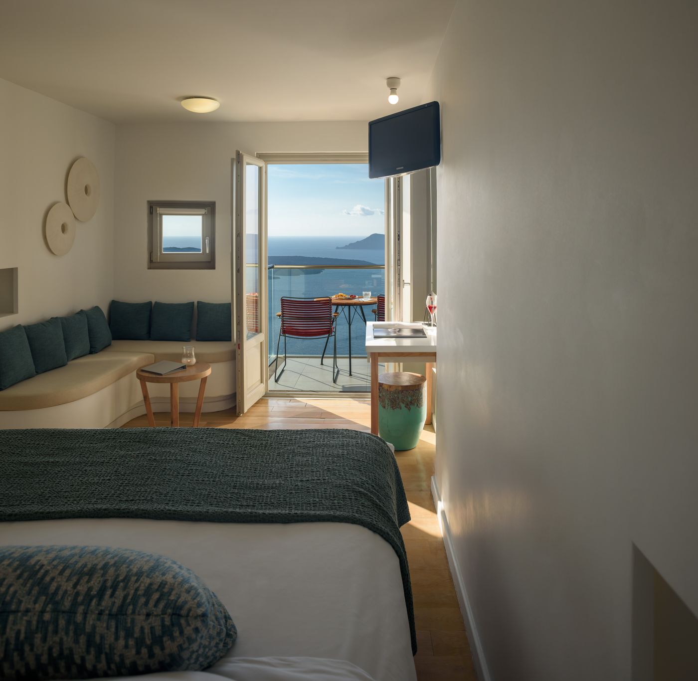 Panorama-Santorini-Boutique-Hotel-Room-4