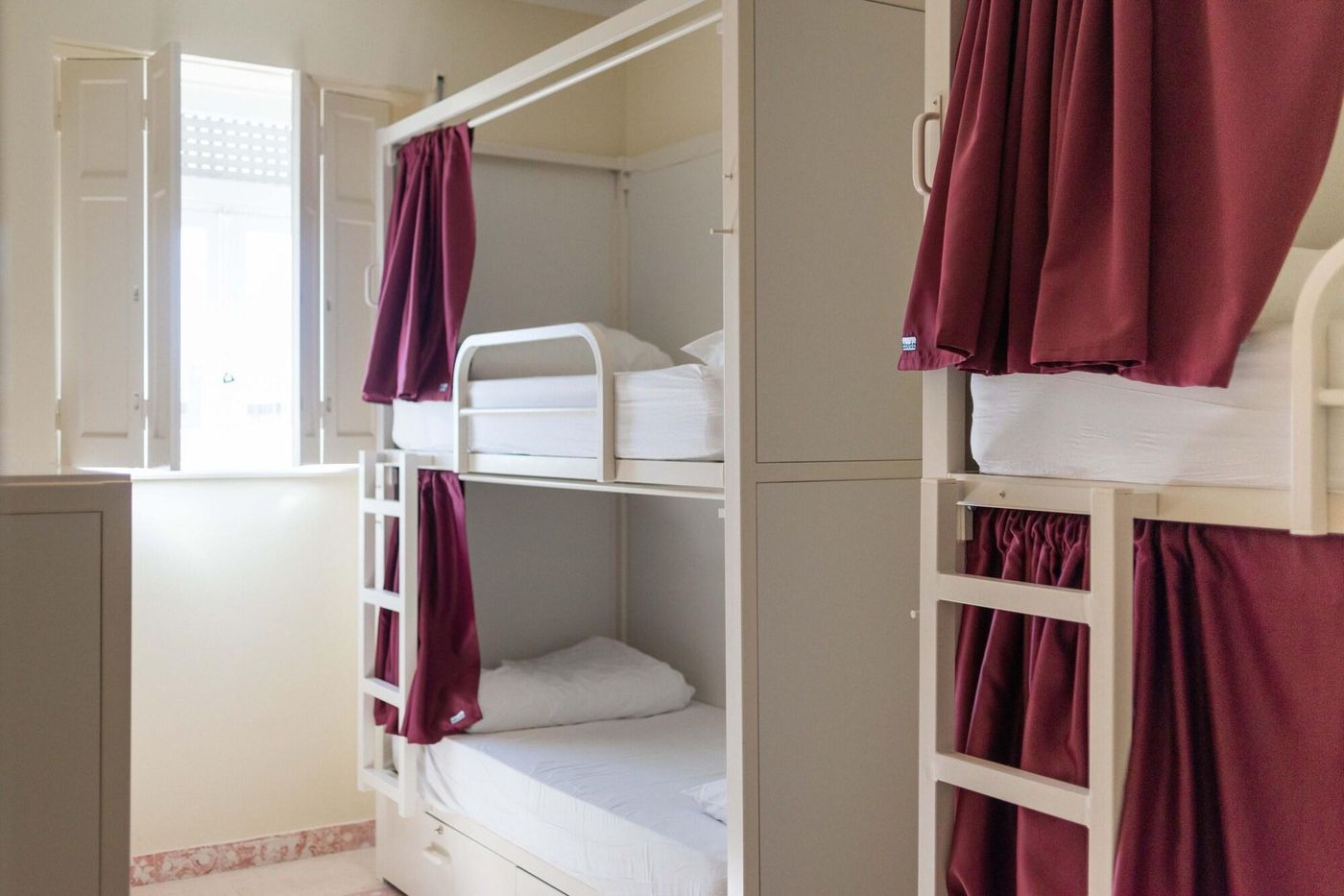 Sant-Jordi-Hostels-Lisbon-Room-26